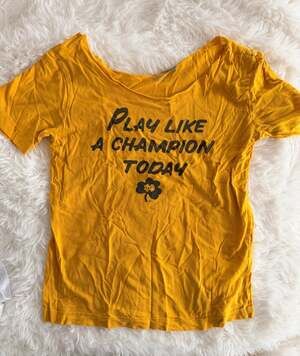 Adidas Women’s Notre Dame Fighting Irish Play Like A Champion Today Graphic T-Sh